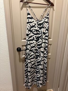 Old Navy Black and White Printed Maxi Slip Dress
